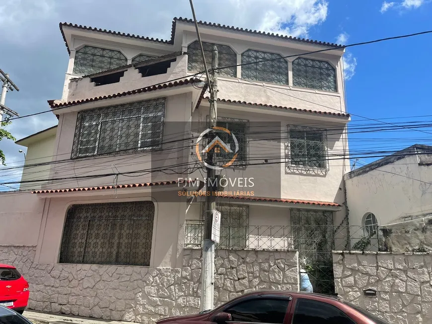 Foto 1 de Casa com 16 Quartos à venda, 550m² em São Domingos, Niterói