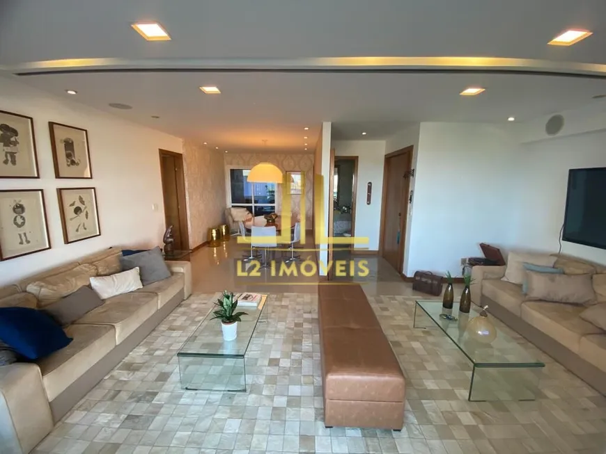 Foto 1 de Apartamento com 3 Quartos à venda, 160m² em Patamares, Salvador
