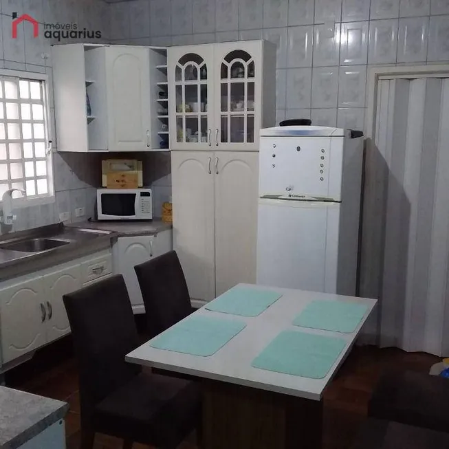 Foto 1 de Casa com 2 Quartos à venda, 125m² em Cidade Jardim, Jacareí