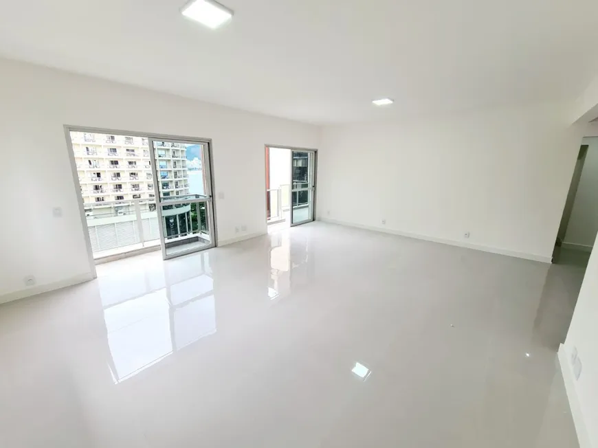 Foto 1 de Apartamento com 4 Quartos à venda, 185m² em Copacabana, Rio de Janeiro