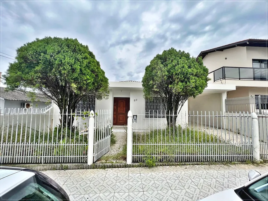 Foto 1 de Casa com 5 Quartos à venda, 165m² em Forquilhinhas, São José