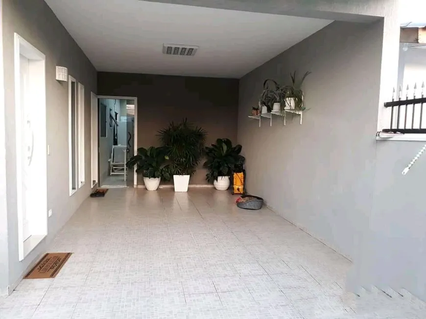 Foto 1 de Casa com 3 Quartos à venda, 248m² em Costeira, Paranaguá