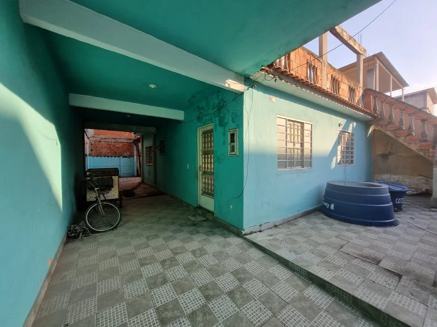 Foto 1 de Casa com 4 Quartos à venda, 130m² em BNH, Mesquita