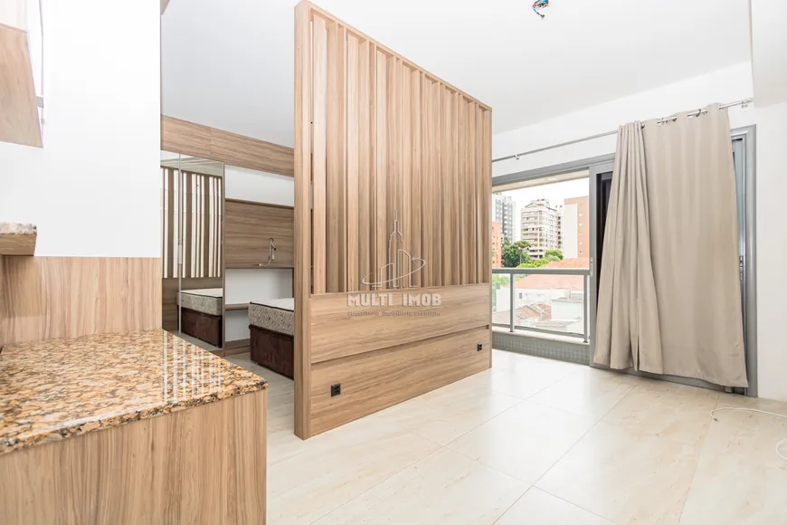 Foto 1 de Apartamento com 1 Quarto à venda, 40m² em Auxiliadora, Porto Alegre