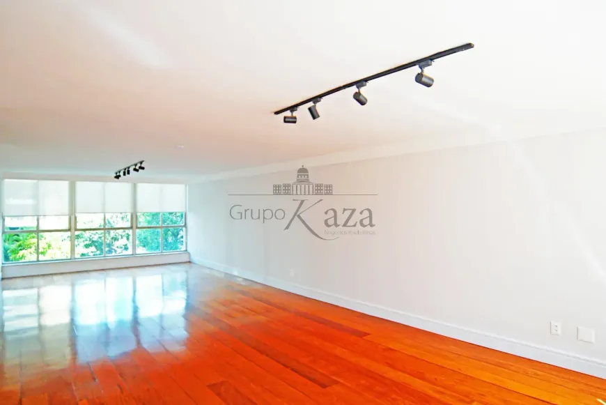 Foto 1 de Apartamento com 4 Quartos à venda, 240m² em Jardim Paulista, São Paulo