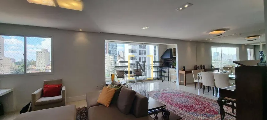 Foto 1 de Apartamento com 3 Quartos à venda, 168m² em Aclimação, São Paulo