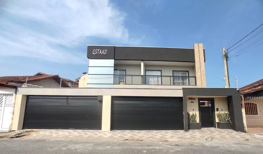 Foto 1 de Casa de Condomínio com 2 Quartos à venda, 55m² em Cidade Ocian, Praia Grande