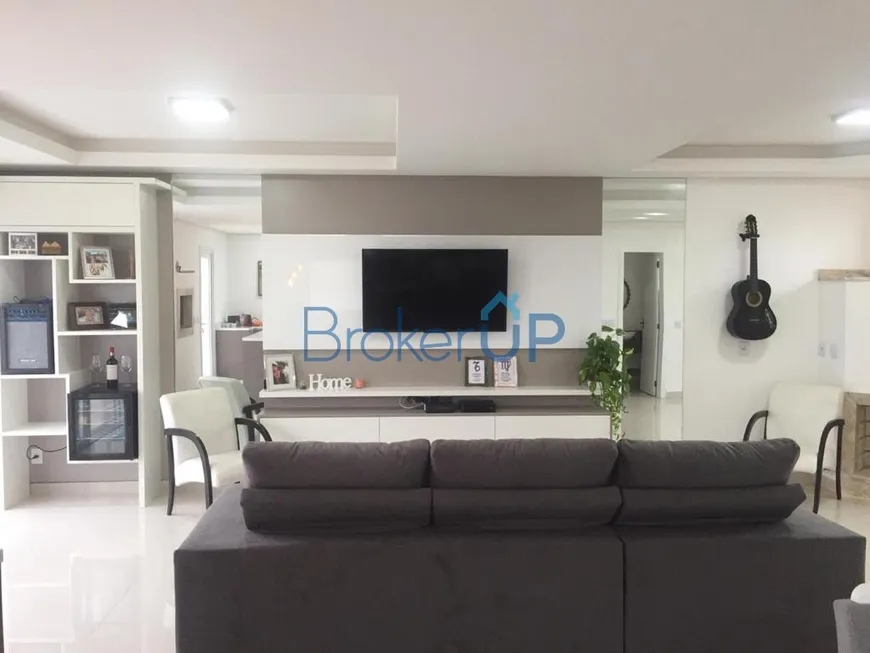 Foto 1 de Casa de Condomínio com 3 Quartos à venda, 200m² em Hípica, Porto Alegre