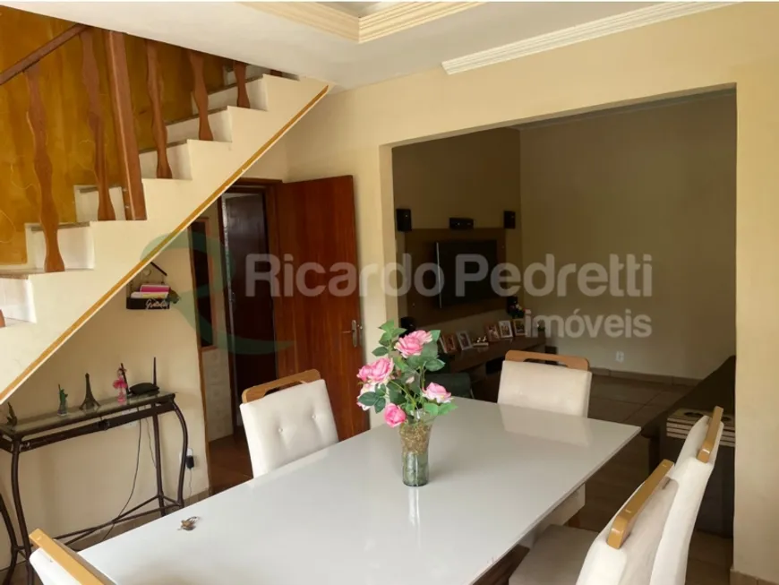 Foto 1 de Casa de Condomínio com 3 Quartos à venda, 50m² em Vila Amélia, Nova Friburgo