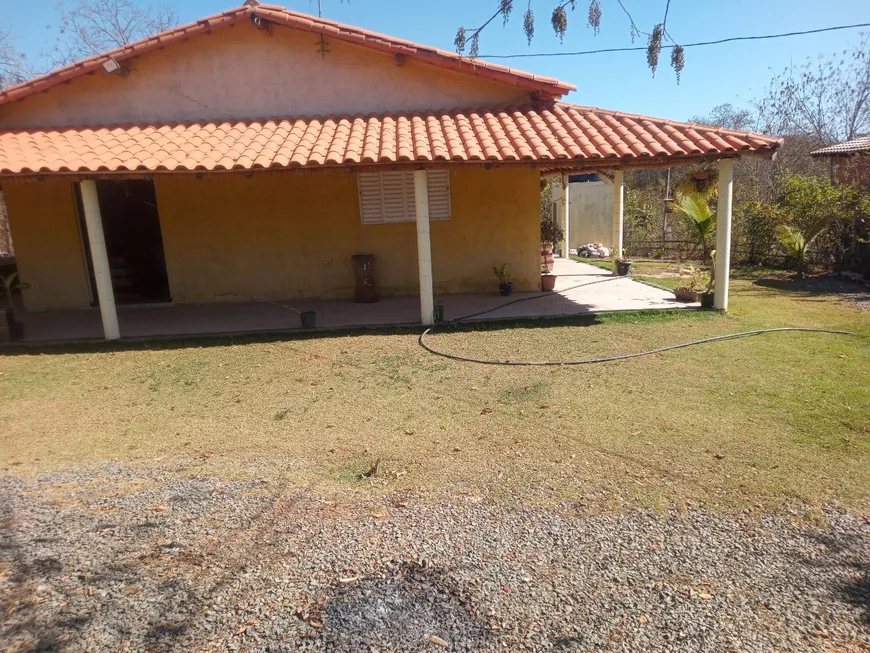 Foto 1 de Fazenda/Sítio com 3 Quartos à venda, 2800m² em Area Rural de Montes Claros, Montes Claros