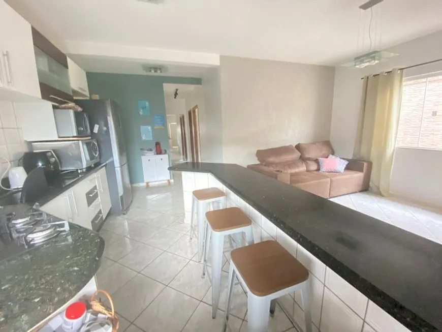 Foto 1 de Casa com 2 Quartos à venda, 200m² em Madri, Palhoça