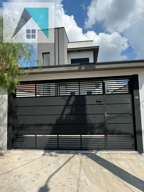Foto 1 de Casa com 3 Quartos à venda, 129m² em Chácara Jaguari Fazendinha, Santana de Parnaíba