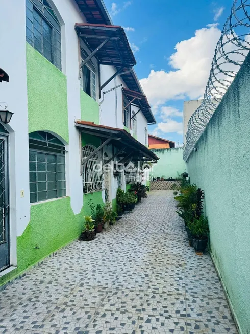 Foto 1 de Casa com 2 Quartos à venda, 60m² em São João Batista, Belo Horizonte