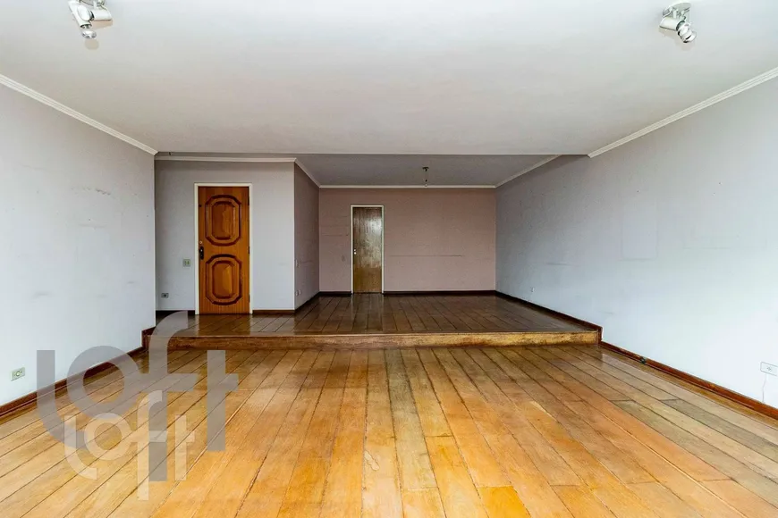 Foto 1 de Apartamento com 3 Quartos à venda, 221m² em Morumbi, São Paulo