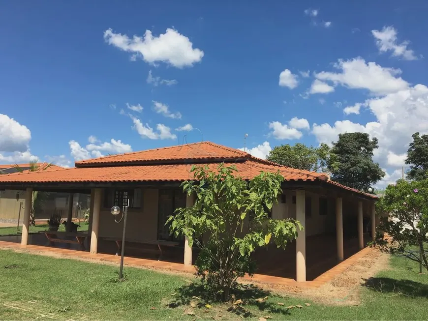 Foto 1 de Fazenda/Sítio com 3 Quartos à venda, 750m² em Centro, Brodowski