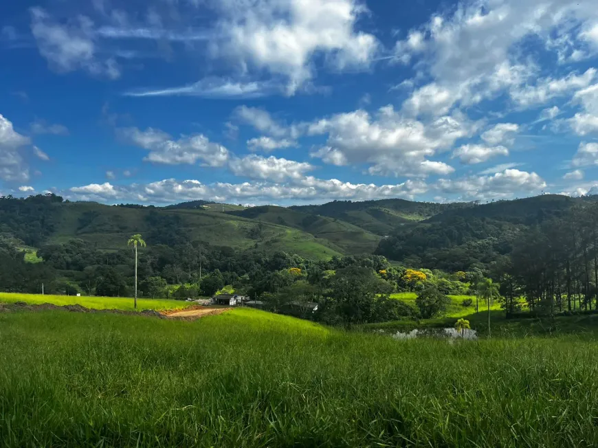 Foto 1 de Lote/Terreno à venda, 500m² em Itapeti, Mogi das Cruzes