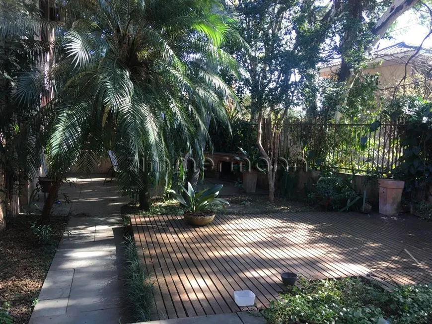 Foto 1 de Casa com 4 Quartos à venda, 460m² em Cidade Jardim, São Paulo