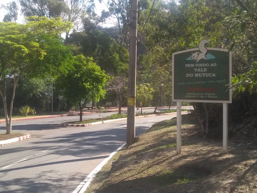 Foto 1 de Lote/Terreno à venda, 1000m² em Vila Castela , Nova Lima