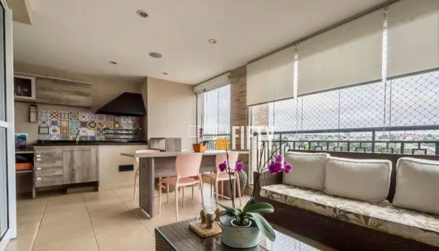 Foto 1 de Apartamento com 3 Quartos à venda, 134m² em Campo Grande, São Paulo