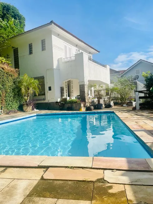 Foto 1 de Casa com 4 Quartos para alugar, 200m² em Alto da Boa Vista, Rio de Janeiro