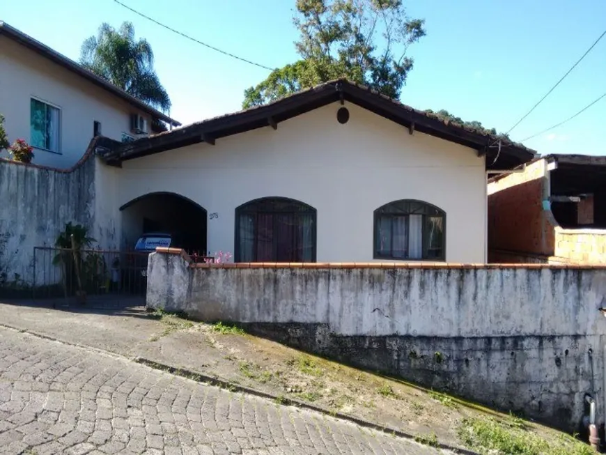 Foto 1 de Casa com 3 Quartos à venda, 130m² em Boa Vista, Blumenau