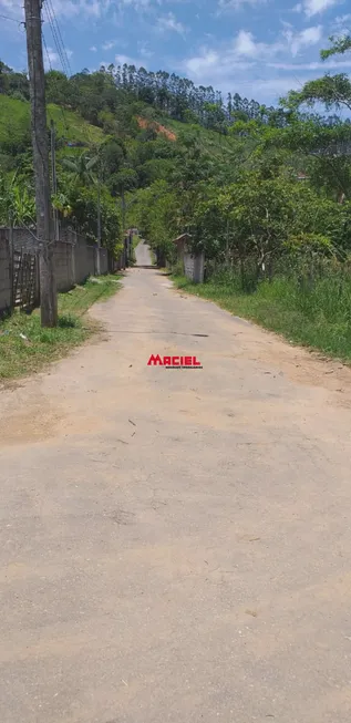 Foto 1 de Fazenda/Sítio com 2 Quartos à venda, 200m² em , São José dos Campos