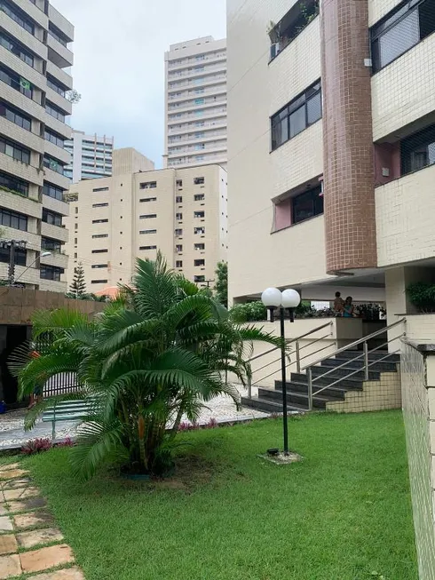 Foto 1 de Apartamento com 5 Quartos à venda, 190m² em Meireles, Fortaleza