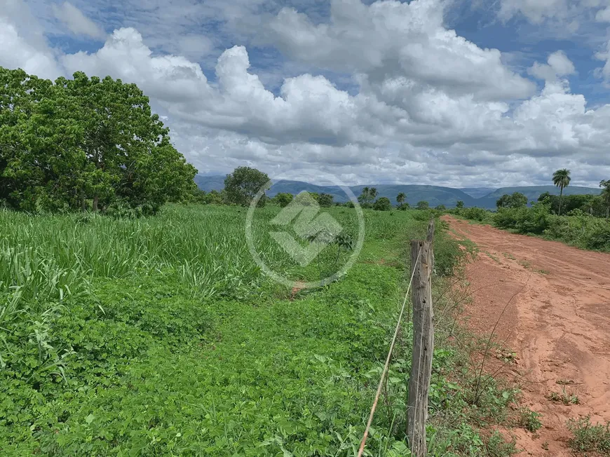 Foto 1 de Fazenda/Sítio à venda, 84m² em Zona Rural, Goiás