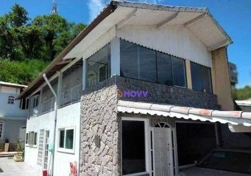 Foto 1 de Casa com 4 Quartos à venda, 470m² em Piratininga, Niterói