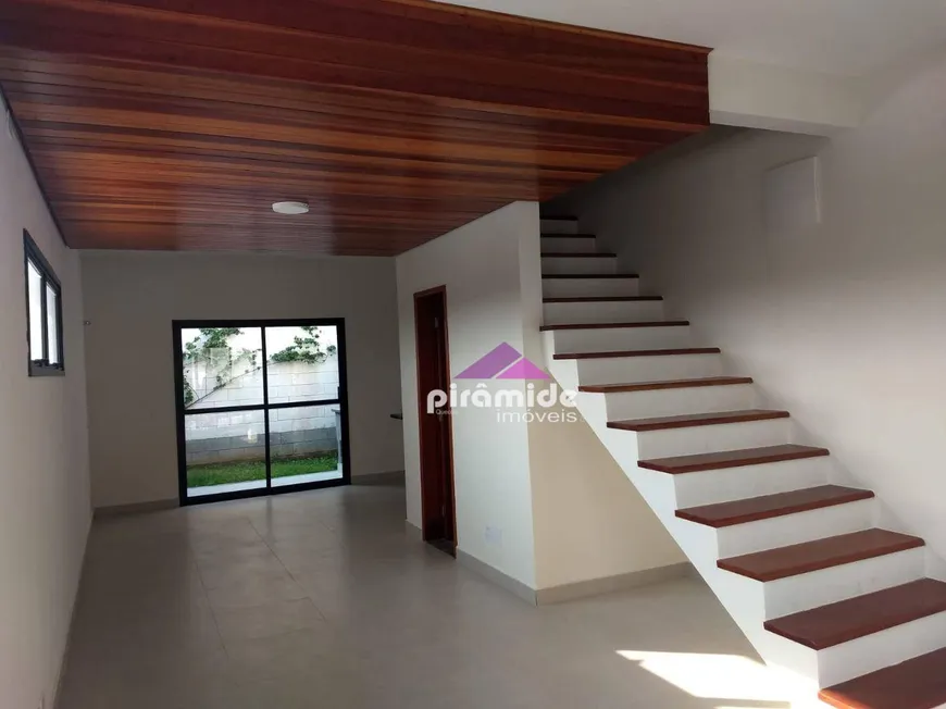 Foto 1 de Casa com 2 Quartos à venda, 97m² em Pontal de Santa Marina, Caraguatatuba
