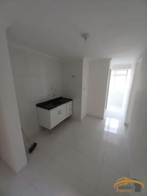 Foto 1 de Apartamento com 2 Quartos à venda, 46m² em Cohab II, Carapicuíba