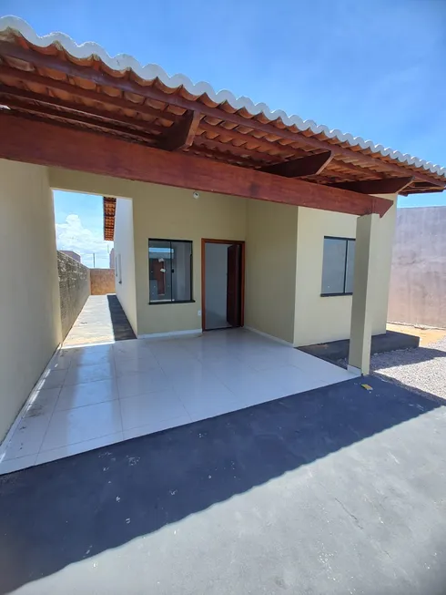 Foto 1 de Casa com 2 Quartos à venda, 60m² em Moinho, Extremoz