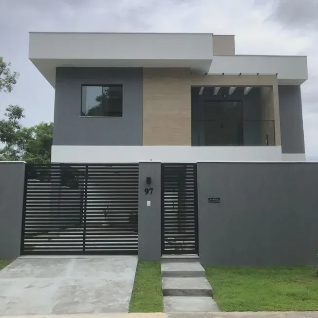 Foto 1 de Casa com 3 Quartos à venda, 250m² em Parque das Laranjeiras, Rio Verde
