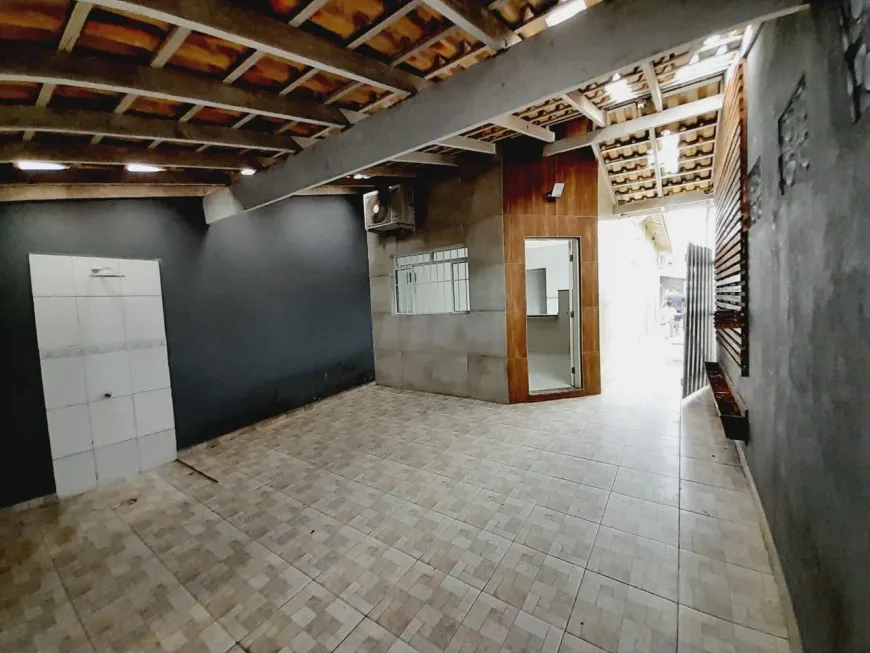 Foto 1 de Casa com 2 Quartos à venda, 54m² em , Itanhaém