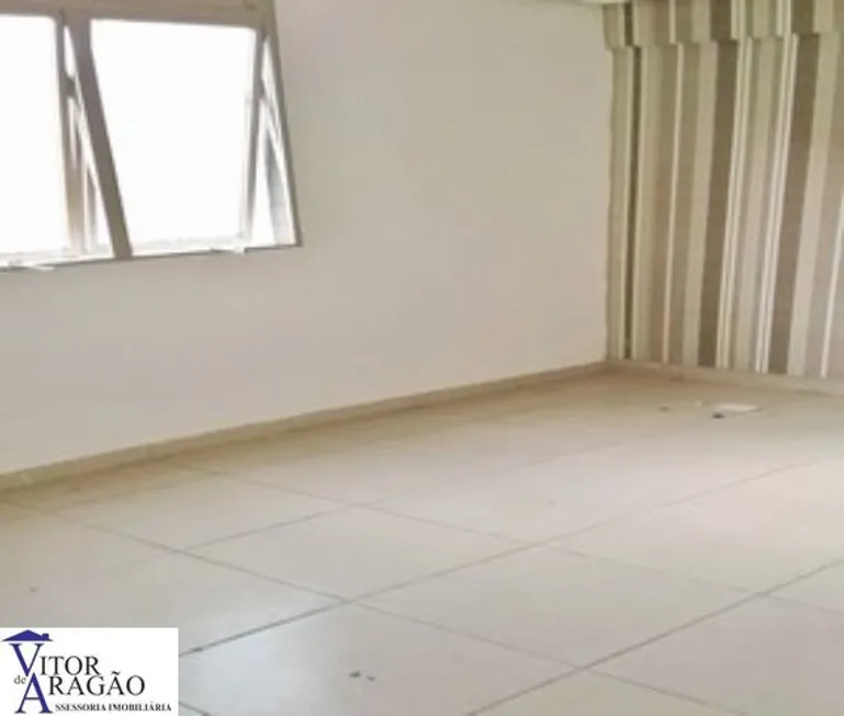 Foto 1 de Galpão/Depósito/Armazém para alugar, 32m² em Santana, São Paulo