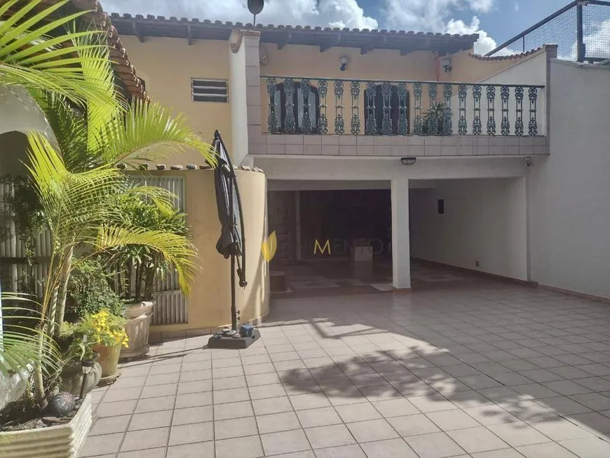 Foto 1 de Casa com 4 Quartos à venda, 379m² em Jardim, Santo André