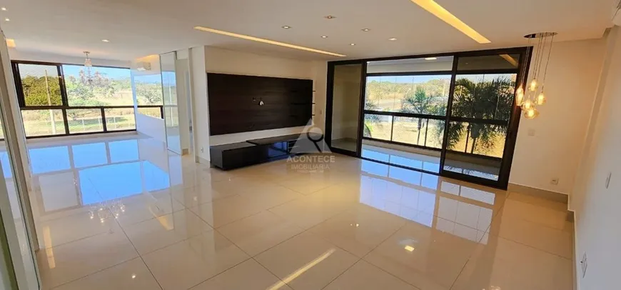 Foto 1 de Apartamento com 3 Quartos à venda, 183m² em Setor Noroeste, Brasília