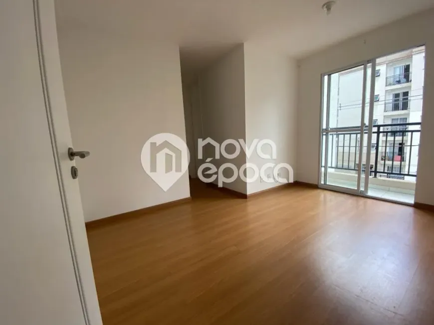 Foto 1 de Apartamento com 2 Quartos à venda, 44m² em Taquara, Rio de Janeiro