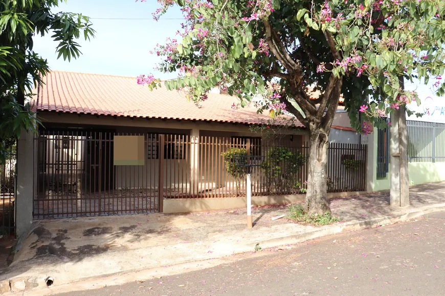 Foto 1 de Casa com 3 Quartos à venda, 110m² em Conjunto Cafe, Londrina