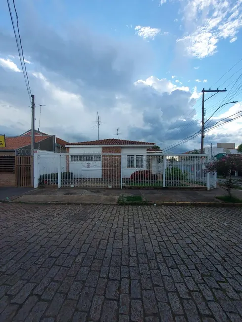 Foto 1 de Casa com 3 Quartos à venda, 185m² em Centro, Araraquara