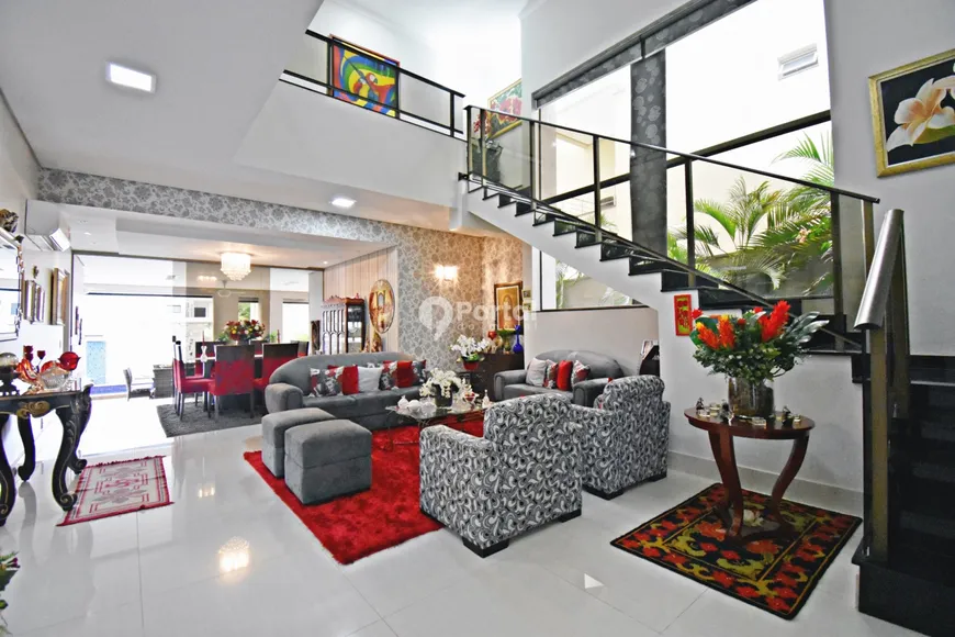 Foto 1 de Casa de Condomínio com 5 Quartos à venda, 420m² em Condomínio Florais Cuiabá Residencial, Cuiabá