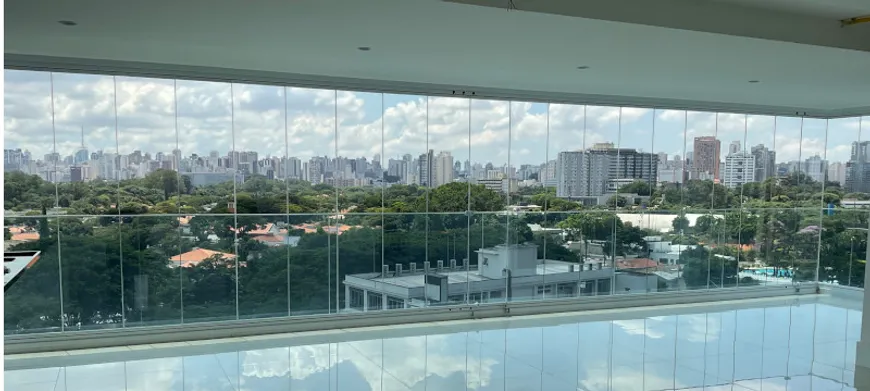 Foto 1 de Apartamento com 3 Quartos à venda, 189m² em Moema, São Paulo