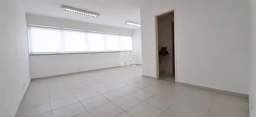 Foto 1 de Sala Comercial para alugar, 31m² em Vila Parque Jabaquara, São Paulo