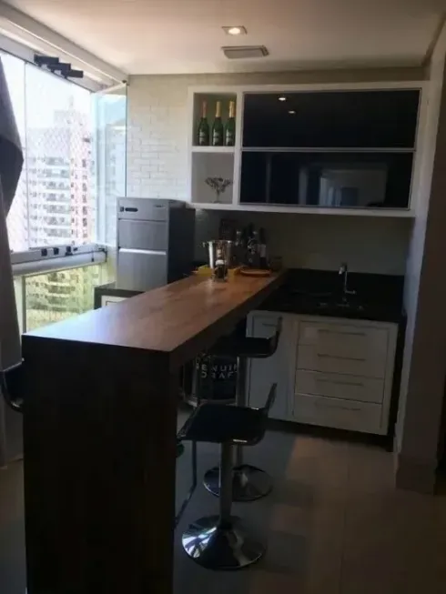 Foto 1 de Apartamento com 4 Quartos à venda, 145m² em Bucarein, Joinville