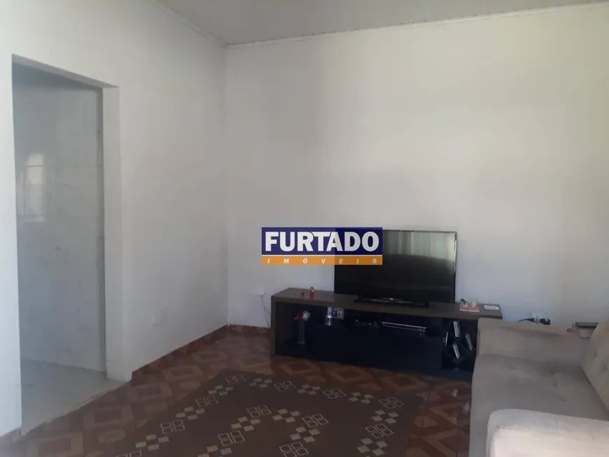 Foto 1 de Casa com 2 Quartos à venda, 135m² em Vila Scarpelli, Santo André