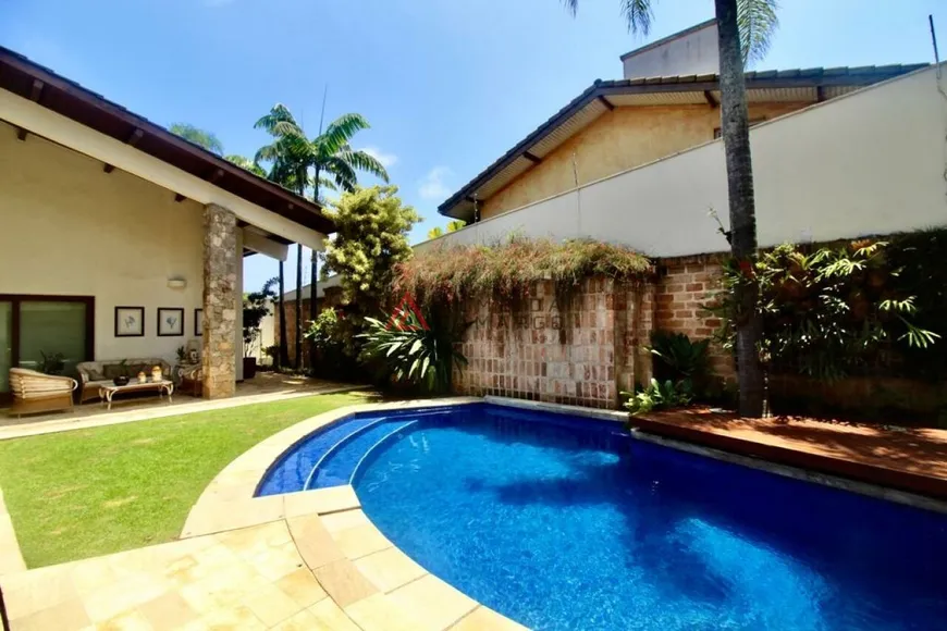 Foto 1 de Casa com 4 Quartos à venda, 541m² em Jardim Guedala, São Paulo