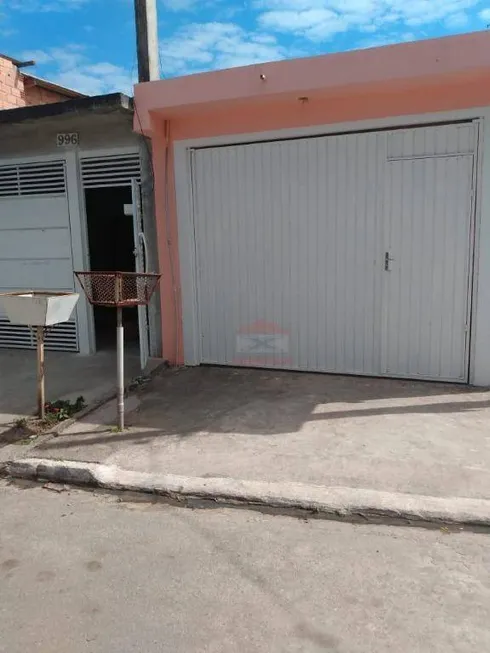 Foto 1 de Sobrado com 3 Quartos à venda, 200m² em Caucaia do Alto, Cotia