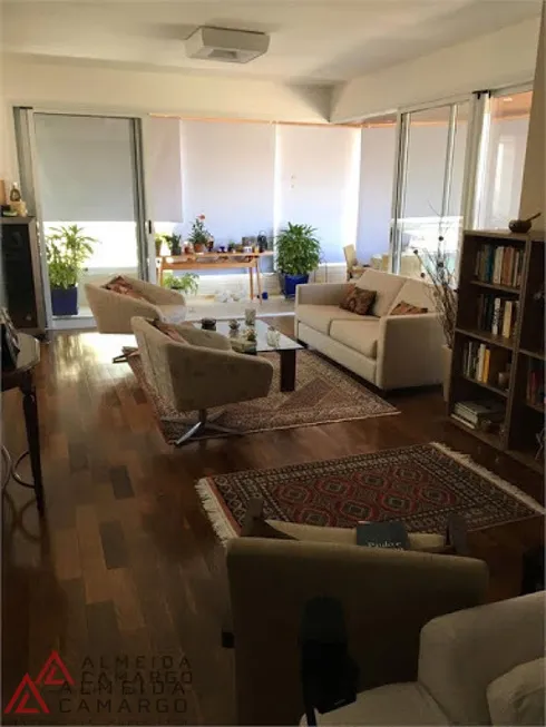 Foto 1 de Apartamento com 3 Quartos à venda, 205m² em Brooklin, São Paulo