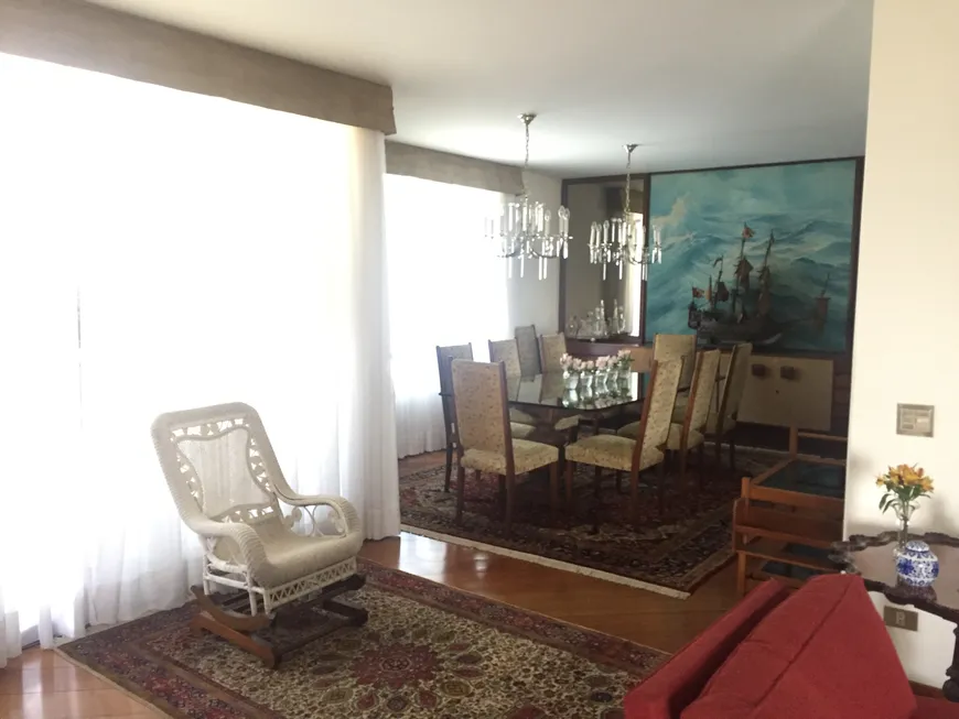 Foto 1 de Apartamento com 3 Quartos à venda, 244m² em Vila Gilda, Santo André