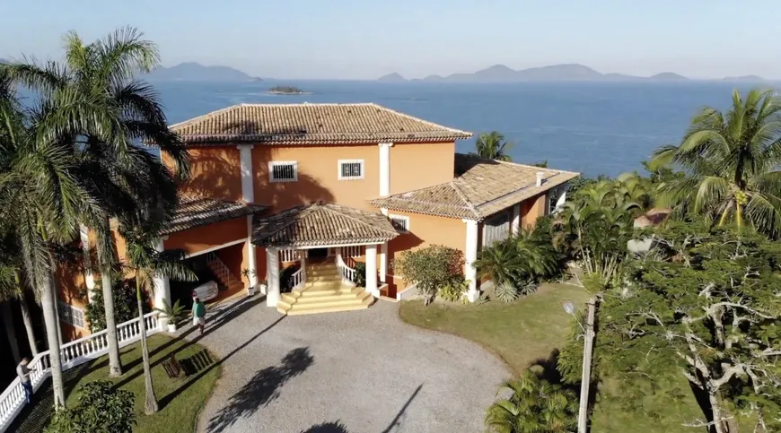 Foto 1 de Casa com 6 Quartos à venda, 582m² em , Mangaratiba